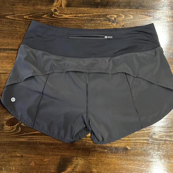 ❤️SOLD❤️Lululemon Speed Up Short Long High Rise Black Short - Picture 2 of 8